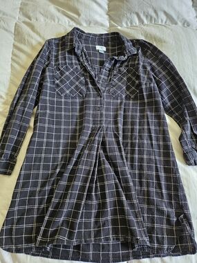 Old Navy Navy and White Plaid Button-Up Tunic